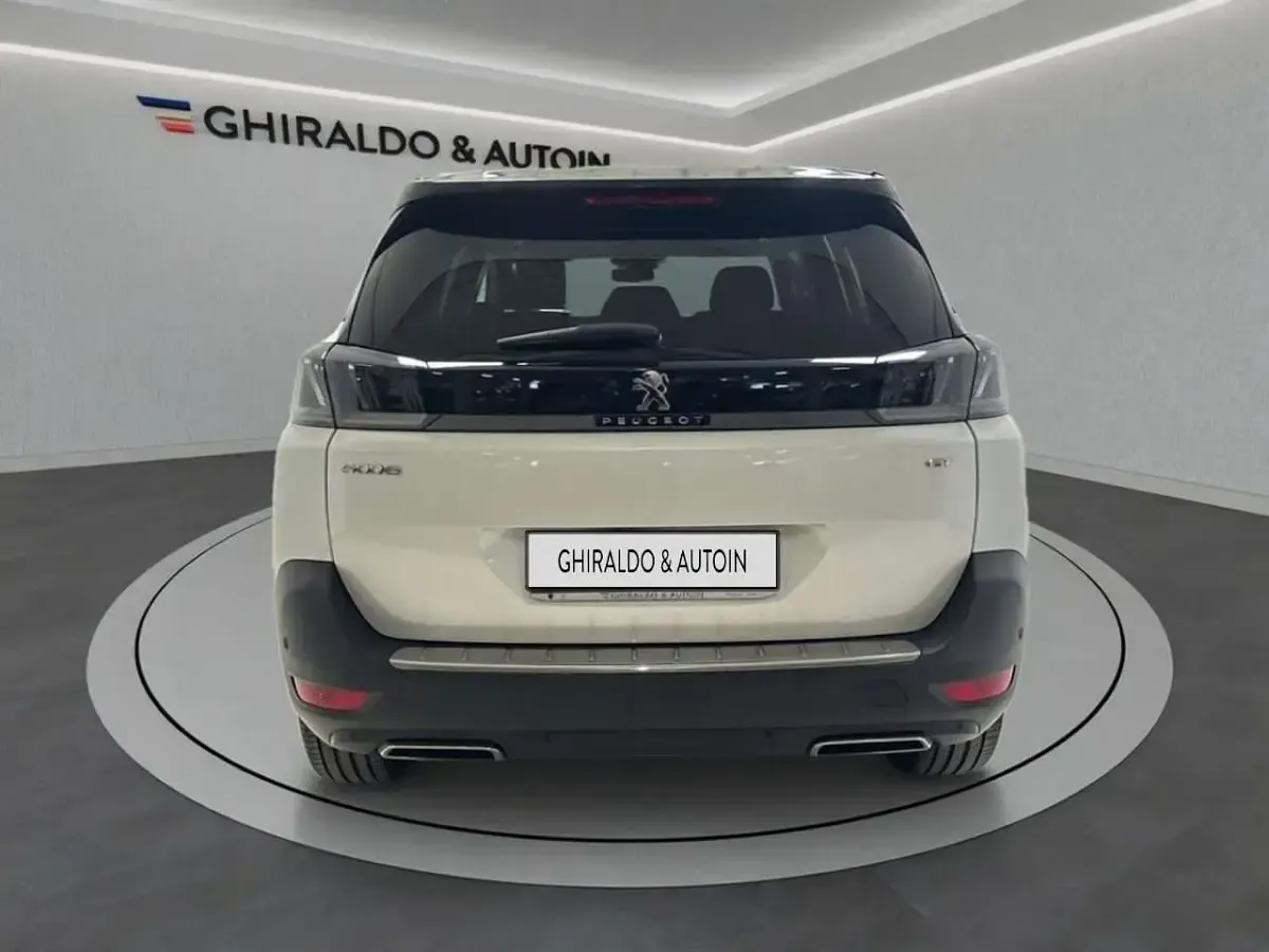 Usata Peugeot 5008 GT 131 CV (96 kW) 2023 Bianco SUV