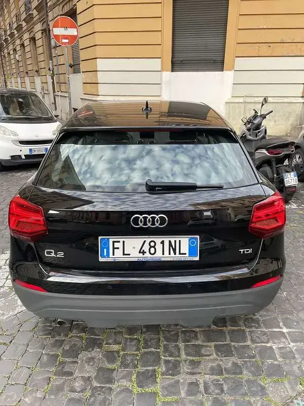 Usata Audi Q2 Business 116 CV (85 kW) 2017 Nero SUV