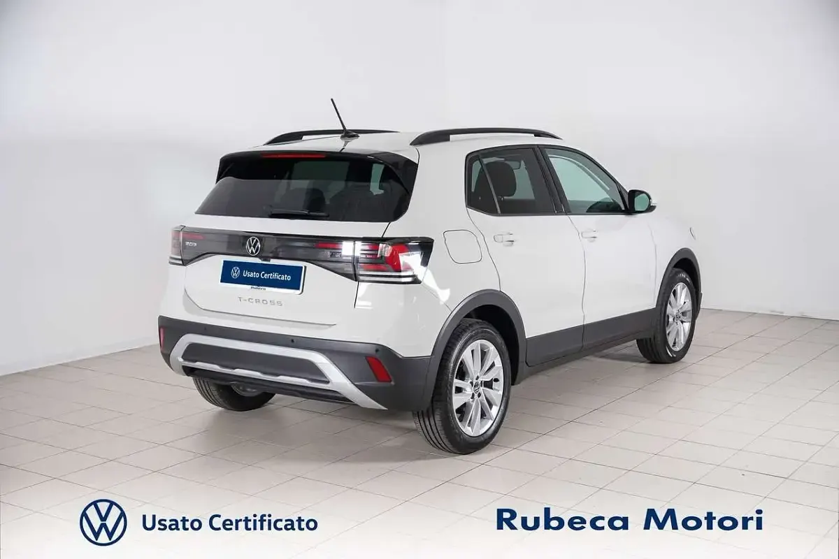 Usado VW T-Cross Edition 95 CV (69 kW) 2025 Beige SUV
