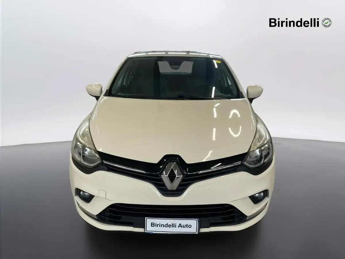 Usata Renault Clio Zen 75 CV (55 kW) 2017 Beige Utilitaria