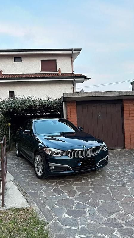Usata BMW 320 184 CV (135 kW) 2014 Verde Berlina