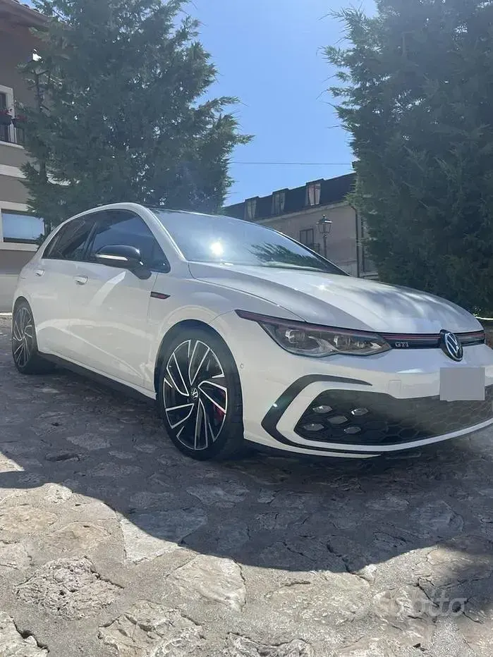 Usata VW Golf VIII GTI 245 CV (180 kW) 2020 Berlina