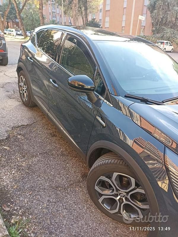 Usata Renault Captur Intens 95 CV (69 kW) 2022 Blu SUV