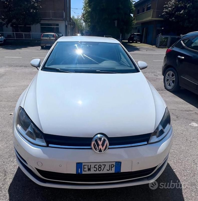 Usata VW Golf VII 110 CV (80 kW) 2014 Bianco Berlina