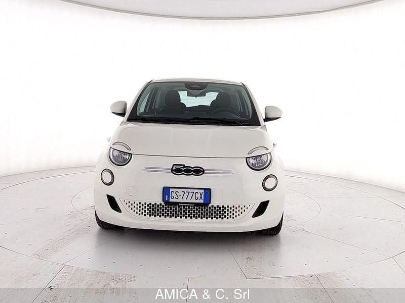Usata Fiat 500e 86 kW (118 CV) 2023 Bianco Utilitaria