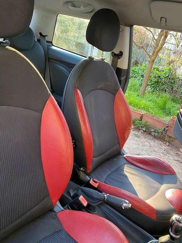 Usata Mini Cooper D 109 CV (80 kW) 2007 Utilitaria