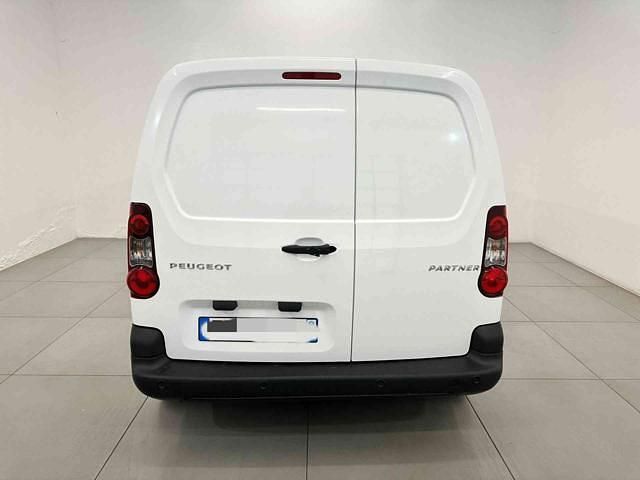 Usata Peugeot Partner Premium 99 CV (72 kW) 2018 Bianco metallizzato Monovolume