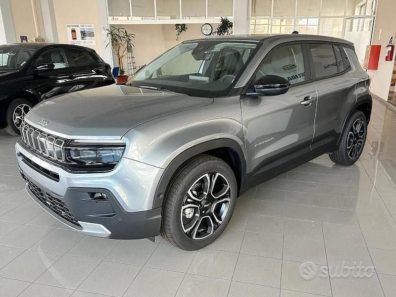 Nuova Jeep Avenger Summit 100 CV (73 kW) 2025 Grigio SUV