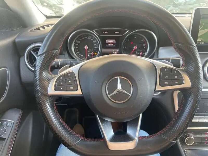 Usata Mercedes CLA180 Executive 136 CV (100 kW) 2018 Grigio Berlina