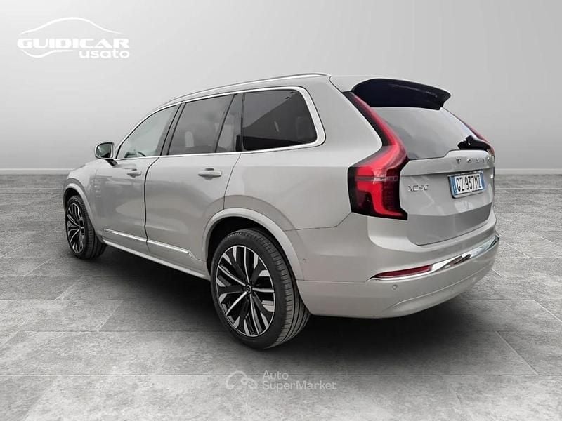 Usata Volvo XC90 Plus 250 CV (183 kW) 2025 Argento SUV