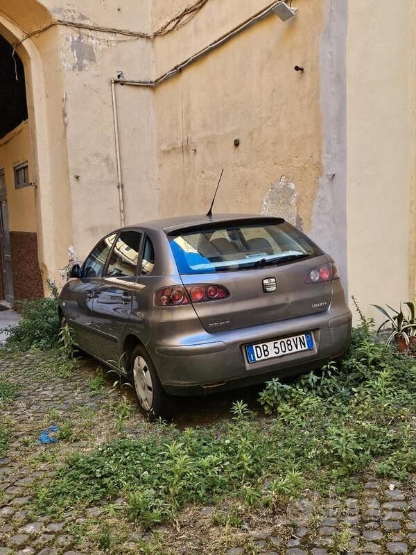 Usata Seat Ibiza Reference 69 CV (50 kW) 2006 Grigio Berlina