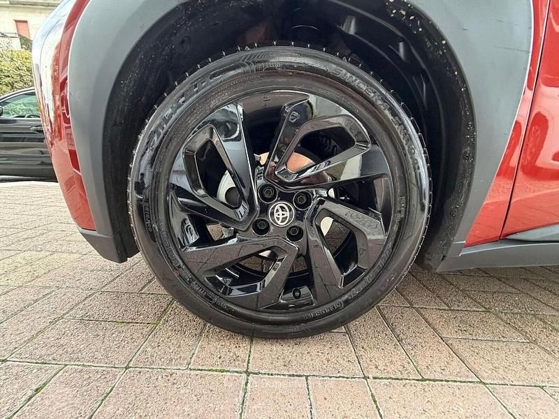 Usata Toyota Aygo Lounge 72 CV (52 kW) 2022 Rosso Utilitaria