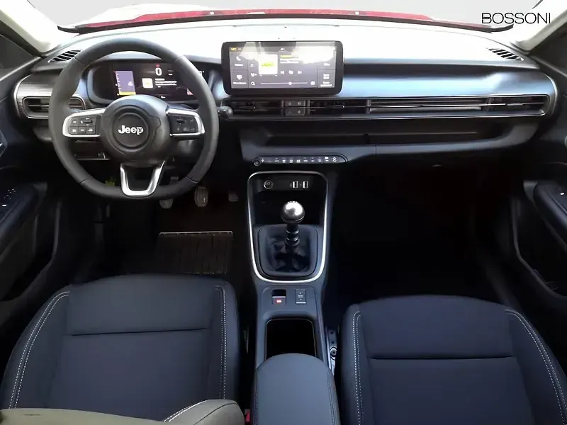 Usata Jeep Avenger Altitude 101 CV (74 kW) 2025 Rosso SUV