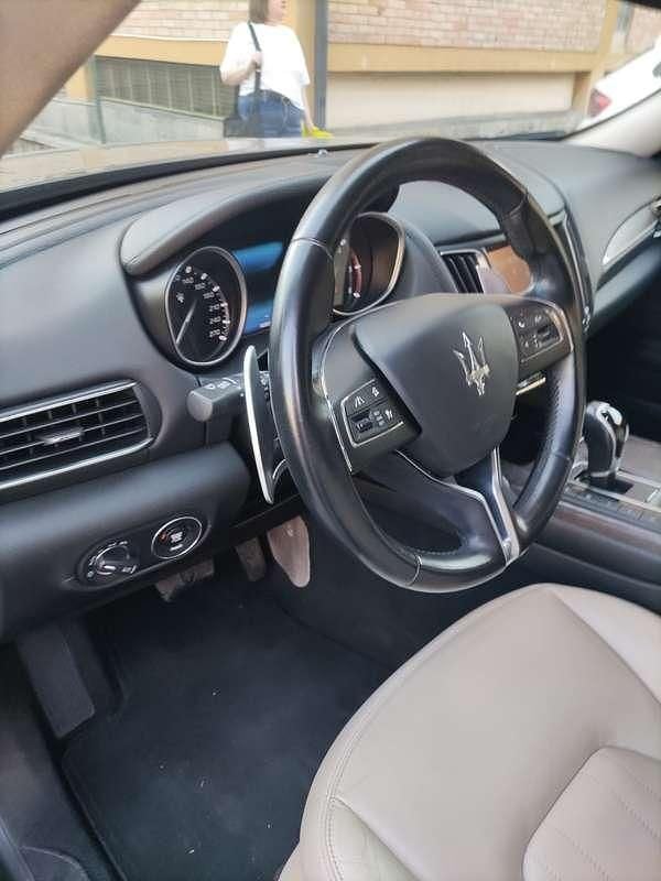 Usata Maserati Levante 275 CV (202 kW) 2016 SUV