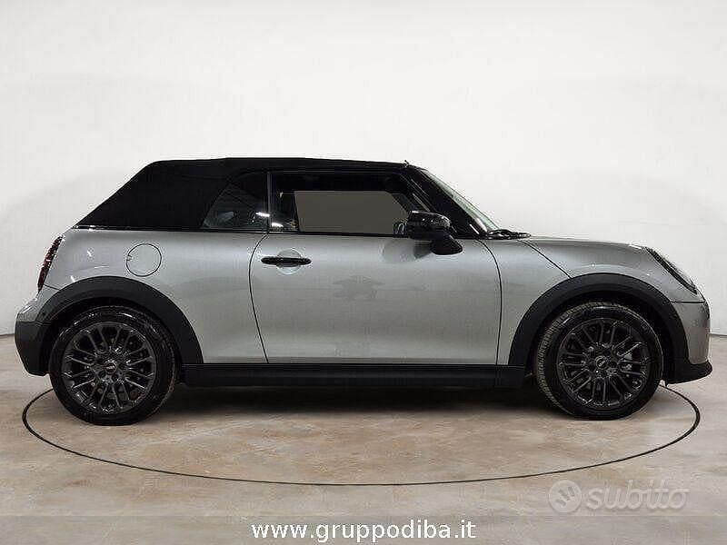 Usata Mini Cooper Cabriolet Classic 163 CV (119 kW) 2025 Argento Cabrio