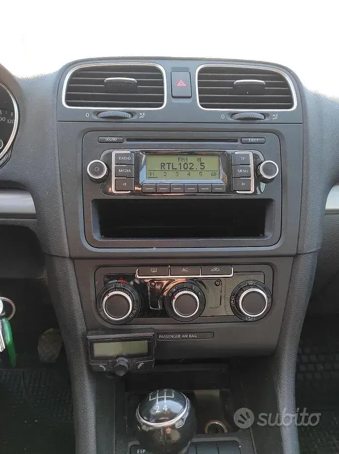 Usata VW Golf VI 105 CV (77 kW) 2010 Grigio Utilitaria
