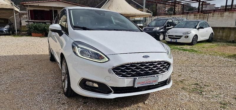 Usata Ford Fiesta Vignale 120 CV (88 kW) 2018 Bianco Utilitaria