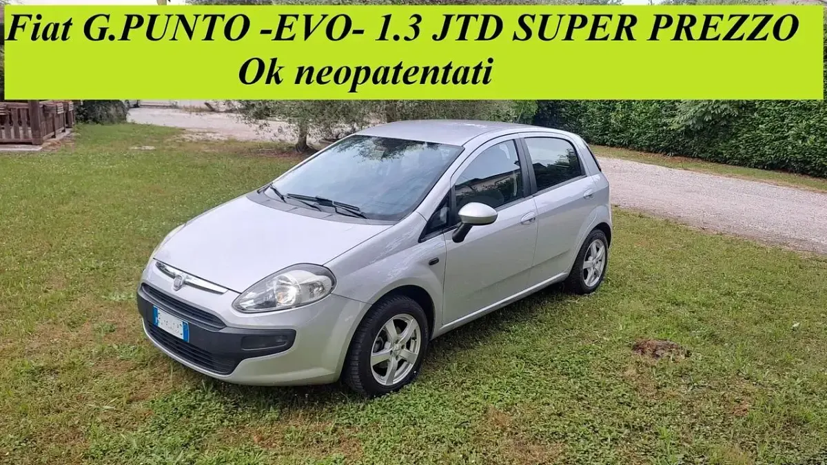 Usata Fiat Grande Punto 75 CV (55 kW) 2011 Utilitaria