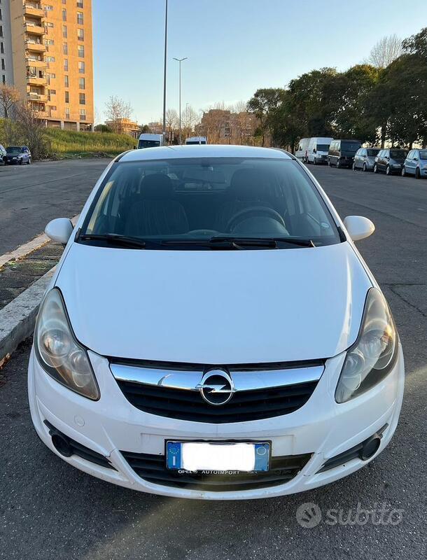 Venduto Opel Corsa Euro 5 Diesel, 5 P. - auto usate in vendita