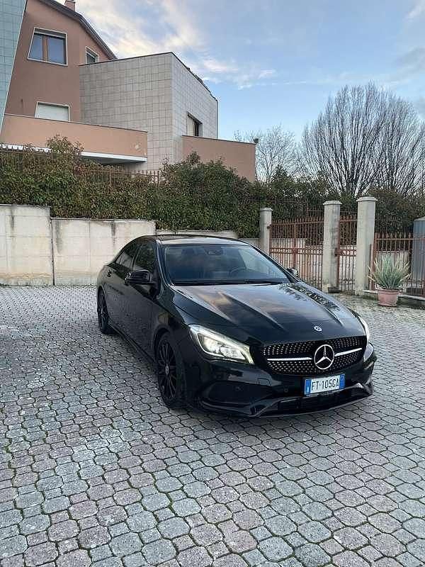 Usata Mercedes CLA200 136 CV (100 kW) 2019 Nero