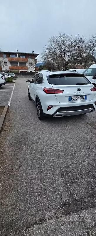 Usata Kia XCeed 136 CV (100 kW) 2019 Bianco SUV