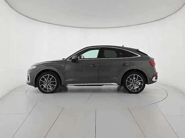 Usata Audi Q5 Sportback S-Line 286 CV (210 kW) 2023 Grigio SUV
