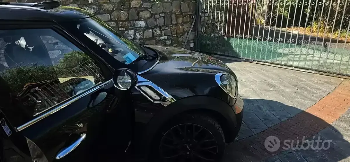 Usata Mini Countryman 111 CV (81 kW) 2012 Nero SUV