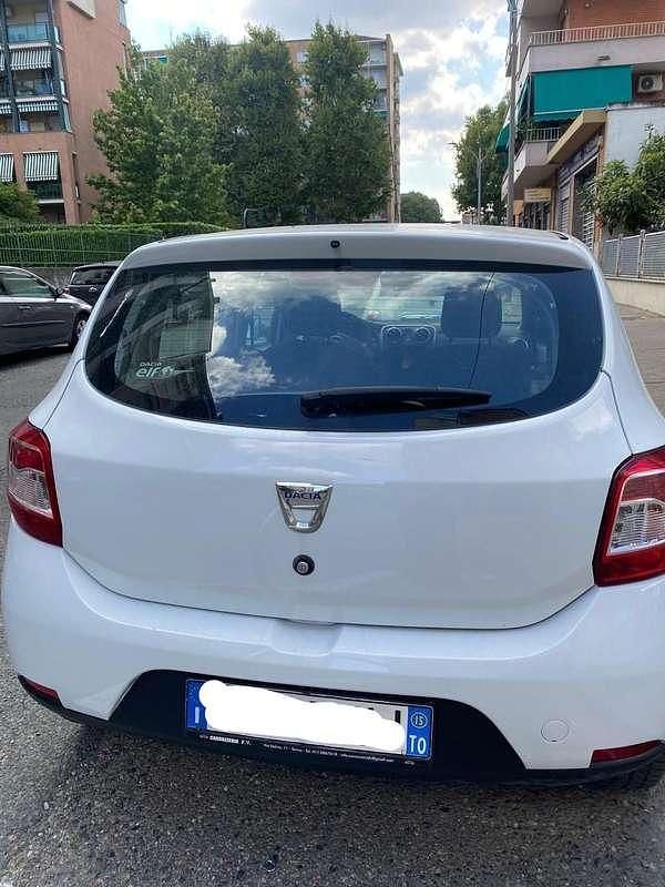 Usata Dacia Sandero Ambiance 90 CV (66 kW) 2015 Bianco Berlina