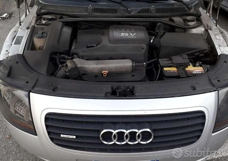 Usata Audi TT 179 CV (131 kW) 1999 Argento Coupé