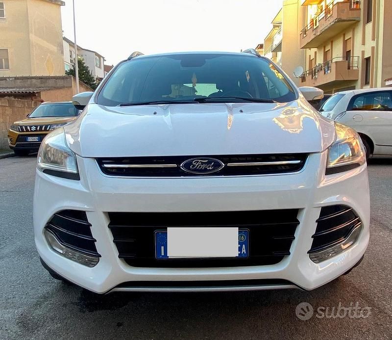 Bianco Usata 2016 Ford Kuga Titanium SUV | 15.000 € - Immagine 1/4