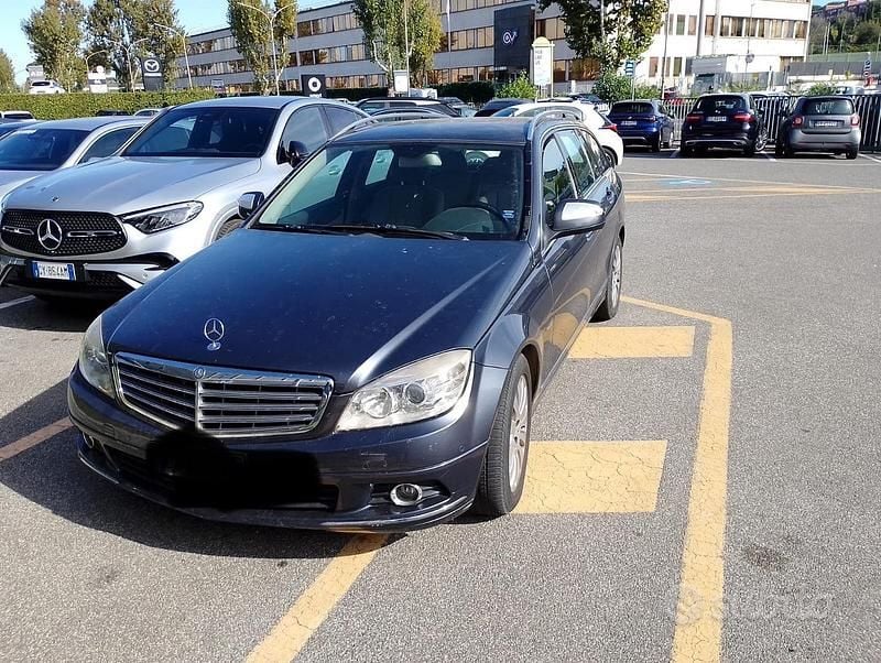 Usata Mercedes C220 125 CV (91 kW) 2009 Grigio Station wagon
