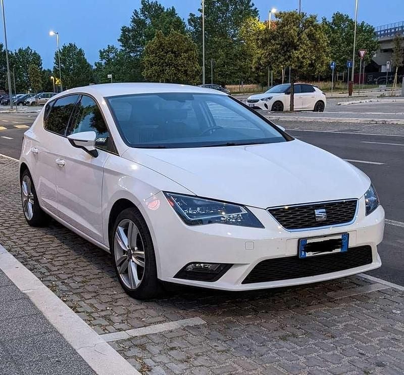Usata Seat Leon Style 110 CV (80 kW) 2015 Berlina