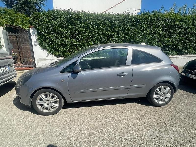 Occasion Opel Corsa 80 ch (58 kW) 2007 Gris Citadine