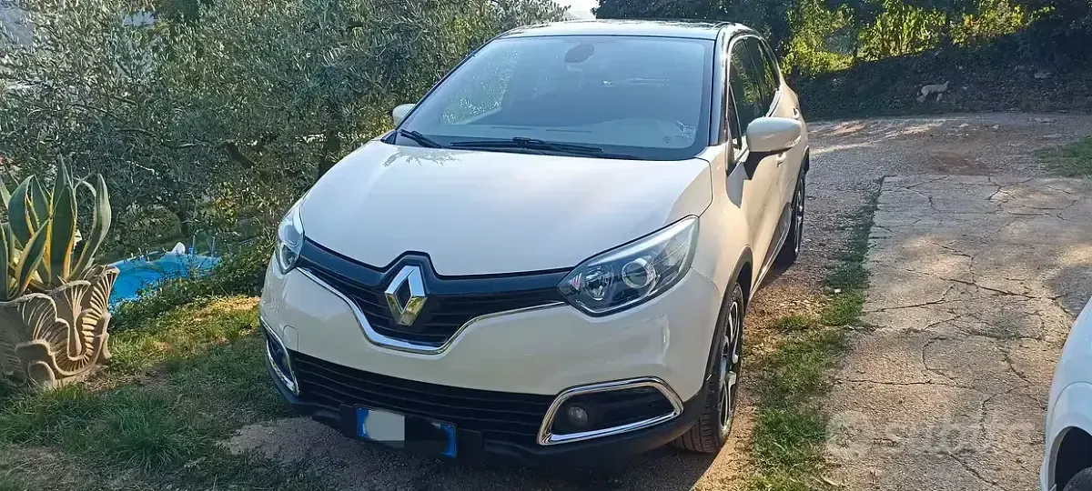Usata Renault Captur 90 CV (66 kW) 2014 Bianco SUV