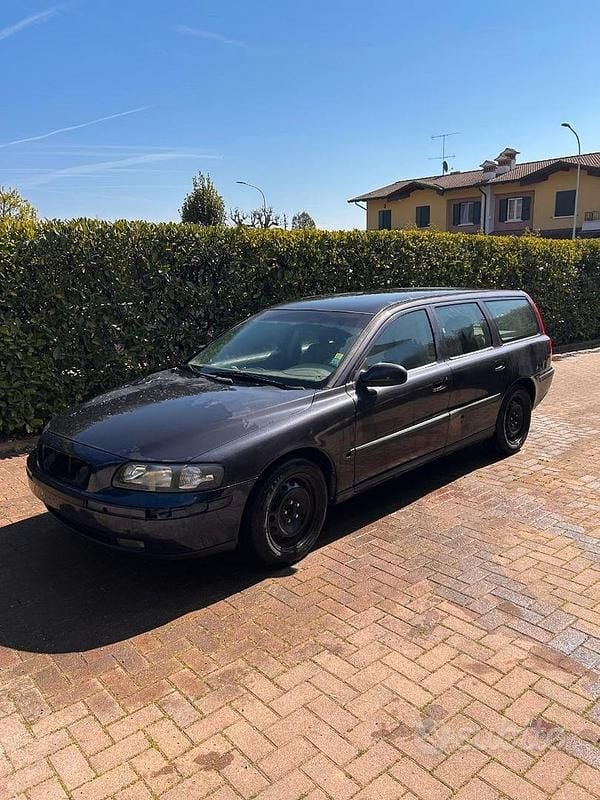Usata Volvo V70 250 CV (183 kW) 2000 Station wagon