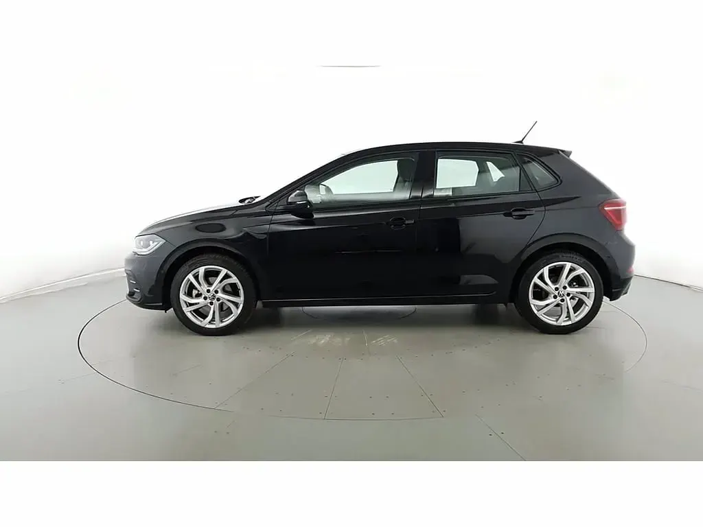 Usata VW Polo Style 110 CV (80 kW) 2023 Nero perla Utilitaria