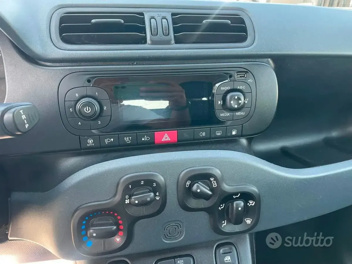 Usata Fiat Panda Easy 71 CV (52 kW) 2019 Bianco Utilitaria
