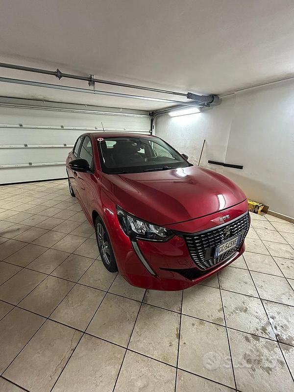 Usata Peugeot 208 75 CV (55 kW) 2022 Utilitaria