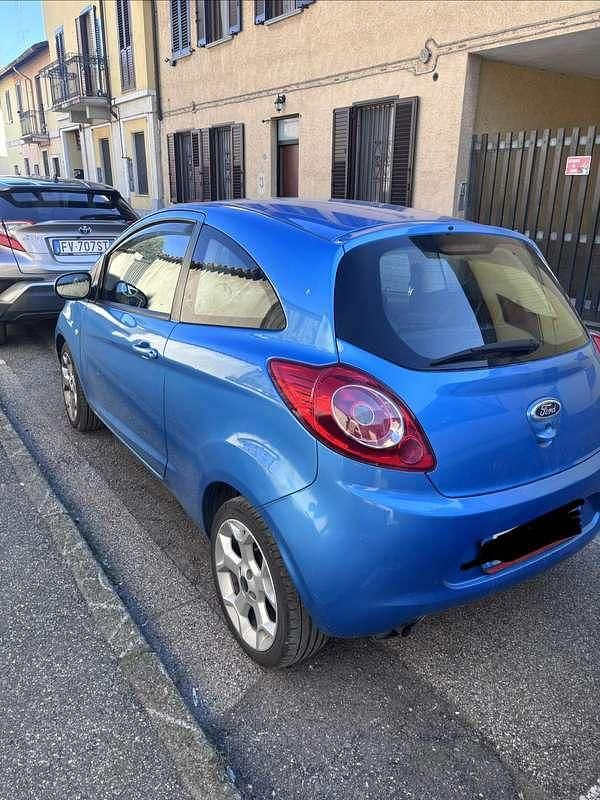 Usata Ford Ka 69 CV (50 kW) 2012 Blu Utilitaria