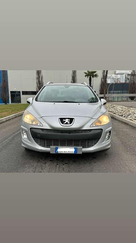 Usata 2010 Peugeot 308 SW Premium Station wagon | 1200 € (Super prezzo) - Immagine 1/4