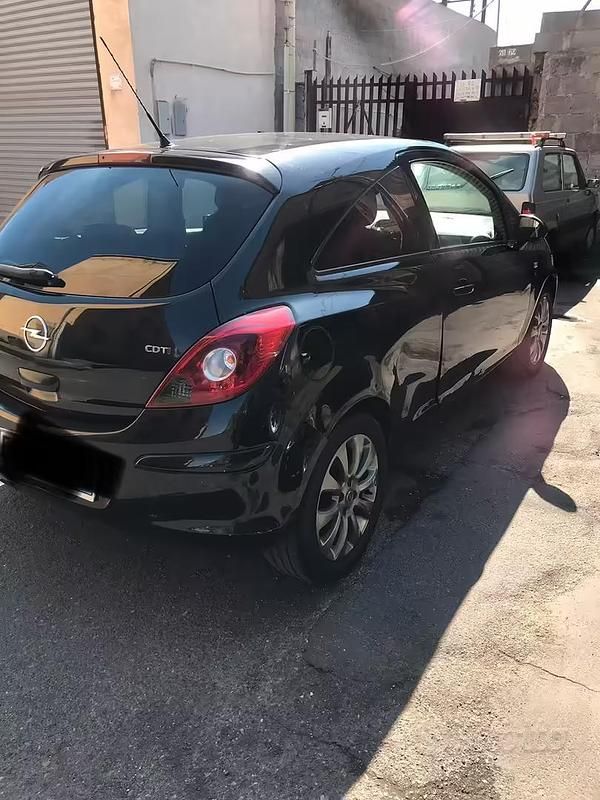 Occasion Opel Corsa 95 ch (69 kW) 2011 Noir Citadine