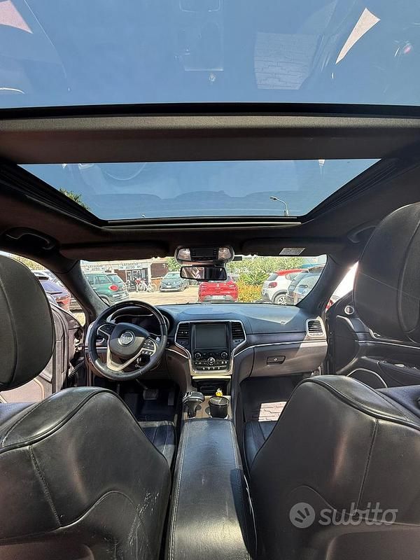 Usata Jeep Grand Cherokee Summit 250 CV (183 kW) 2014 Nero SUV