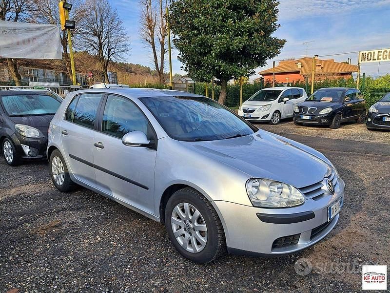 Usata VW Golf VI Comfortline 140 CV (102 kW) 2008 Argento Utilitaria