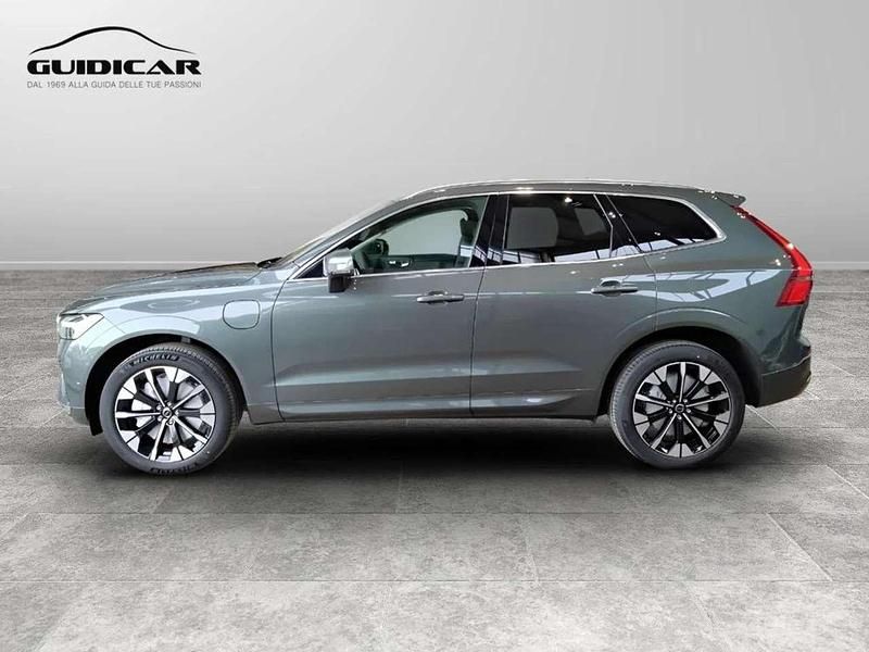 Nuova Volvo XC60 Plus 349 CV (256 kW) 2026 Forest lake SUV