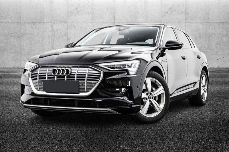Usata Audi e-tron Business 158 kW (215 CV) 2021 Nero SUV