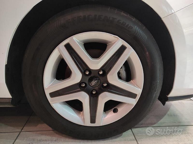 Usata Ford Focus Business Edition 120 CV (88 kW) 2022 Bianco Station wagon