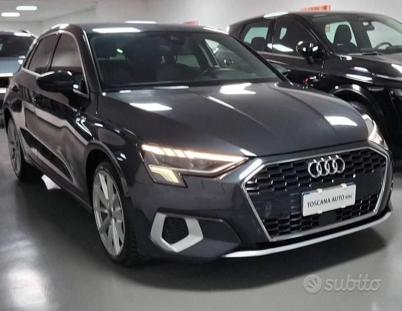 Usata Audi A3 S-Line 150 CV (110 kW) 2021 Grigio Berlina