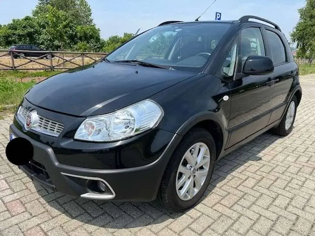 Usata Fiat Sedici Dynamic 120 CV (88 kW) 2011 Nero SUV