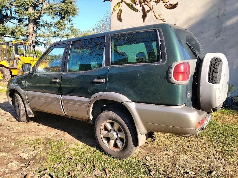 Usata Nissan Terrano 2001 Verde SUV