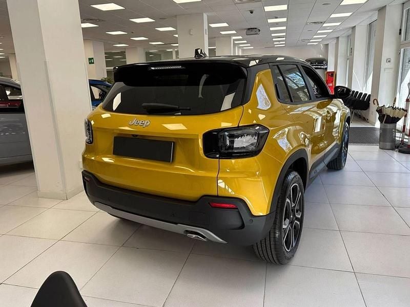 Usata Jeep Avenger Summit 110 CV (80 kW) 2024 Nero SUV